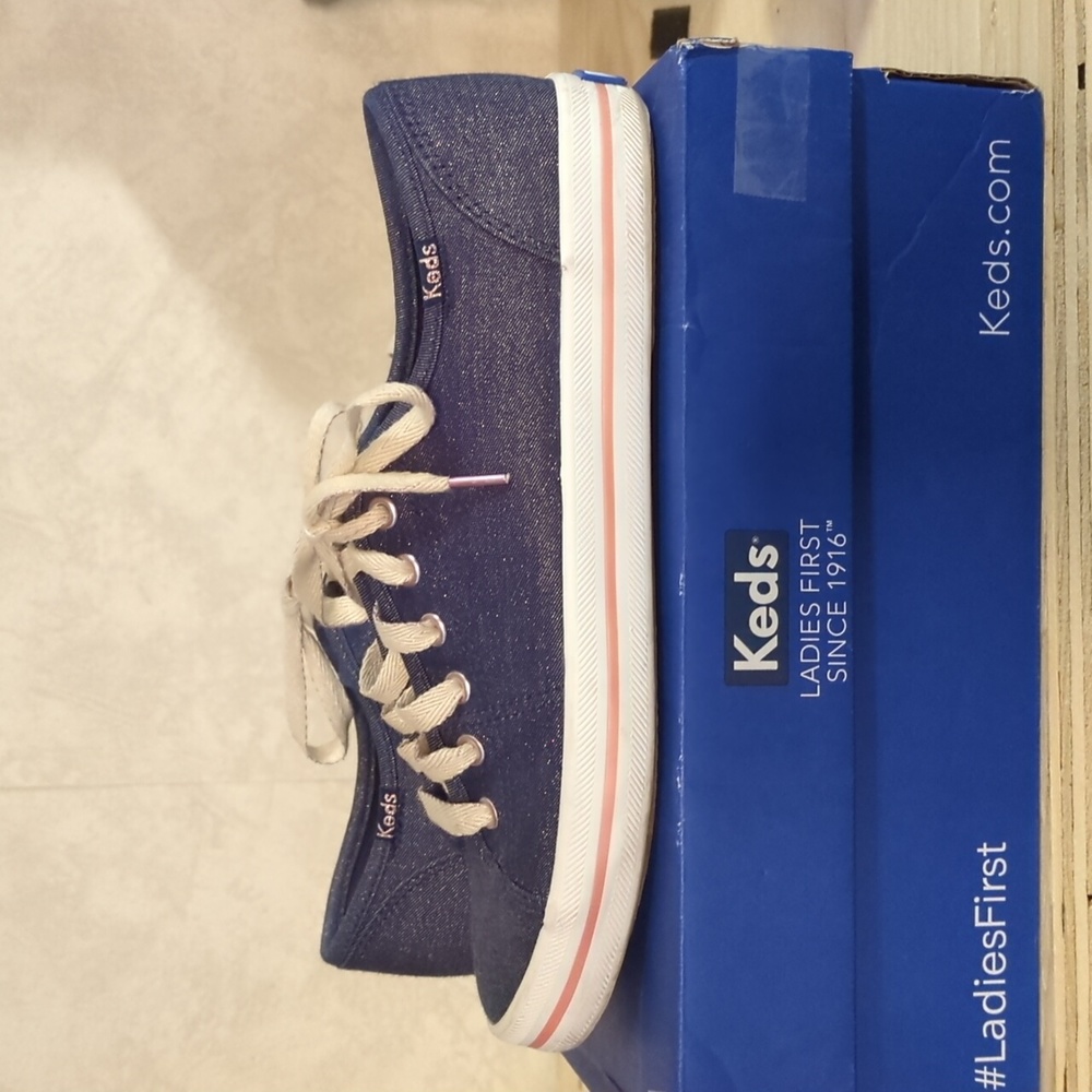 Keds brand sports shoe blue and gold color 7.5